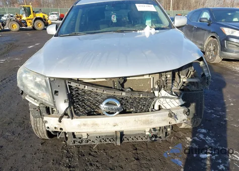 2013 Nissan Pathfinder S z USA, uszkodzony, nr VIN 5N1AR2MM4DC687924